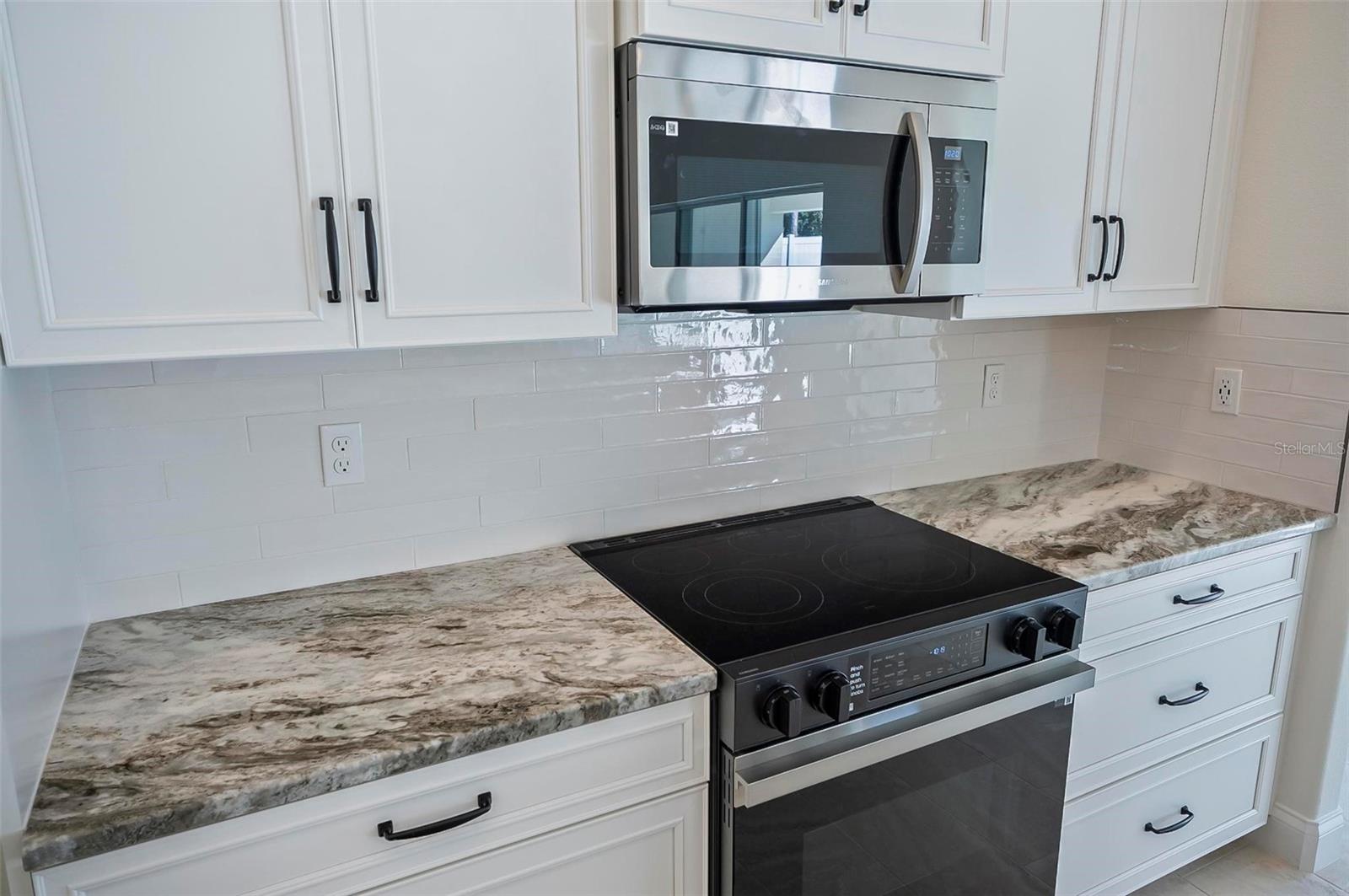 10 Renworth Pl Property Photo 39