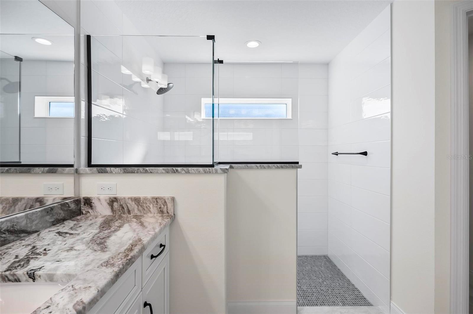 10 Renworth Pl Property Photo 54