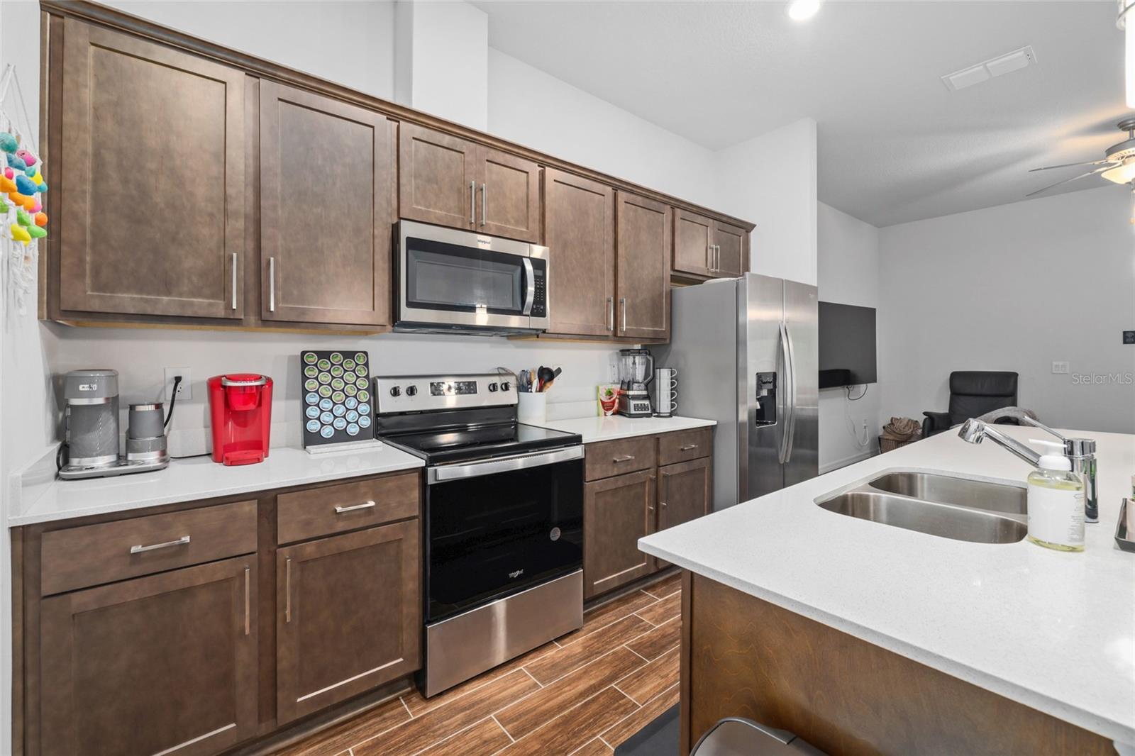 37 Ullman Pl #a & B Property Photo 11