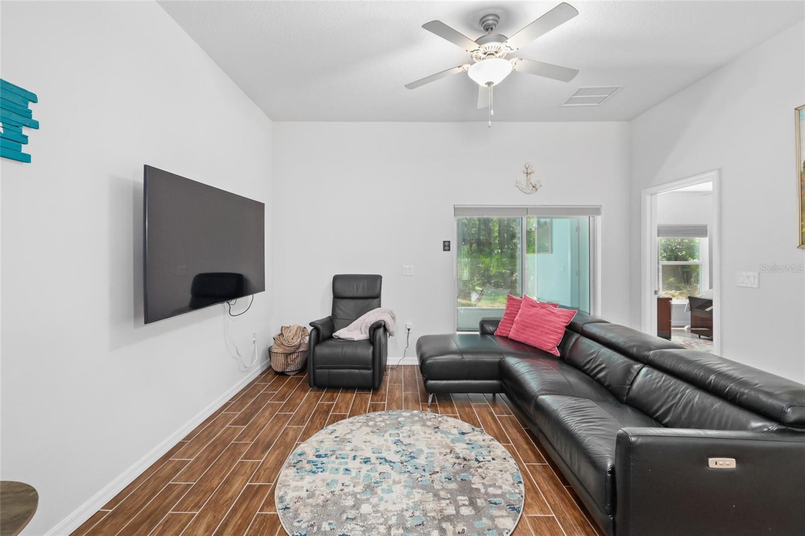 37 Ullman Pl #a & B Property Photo 13