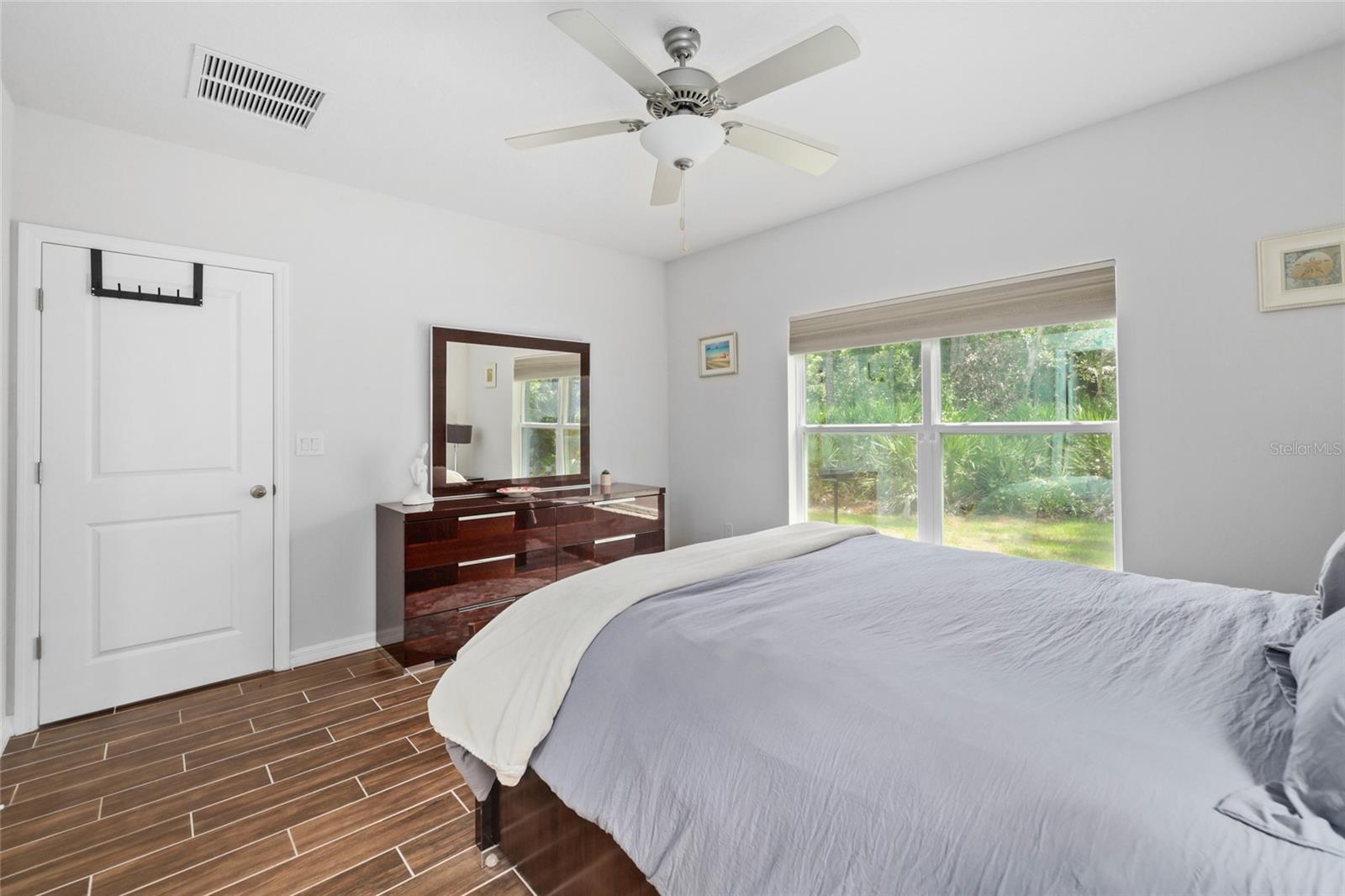 37 Ullman Pl #a & B Property Photo 18