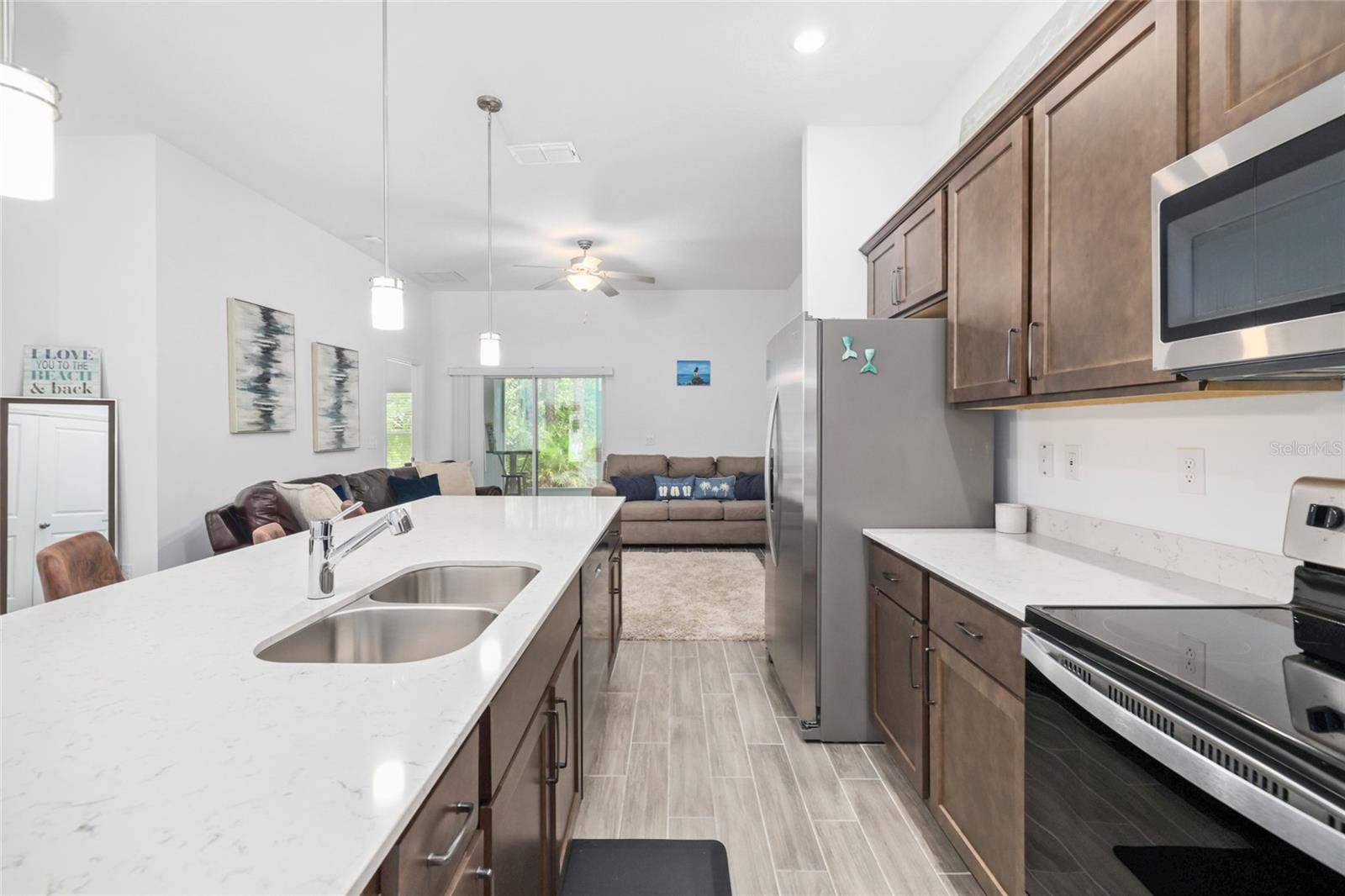 37 Ullman Pl #a & B Property Photo 36