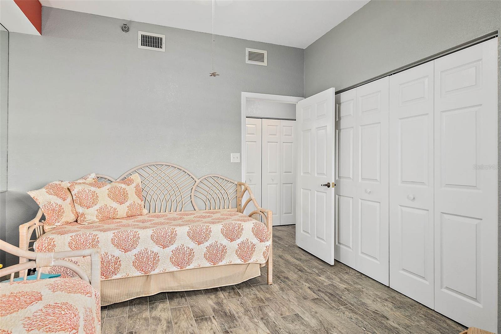 104 Surfview Dr #1608 Property Photo 35