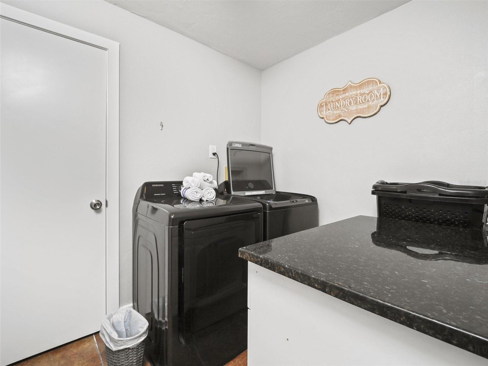 2 Cedar Ct Property Photo 25