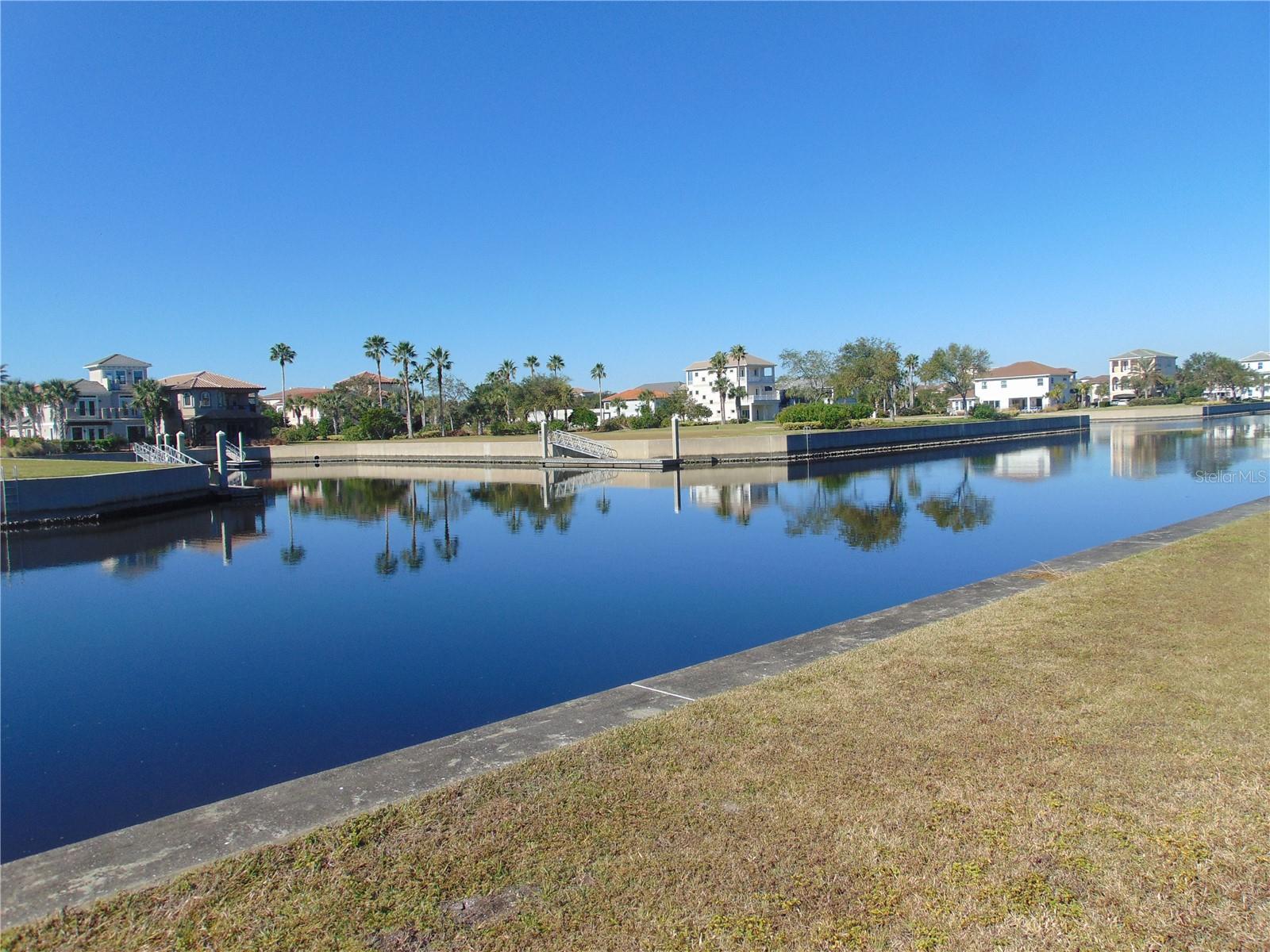 258 Harbor Village Pt N Property Photo 8