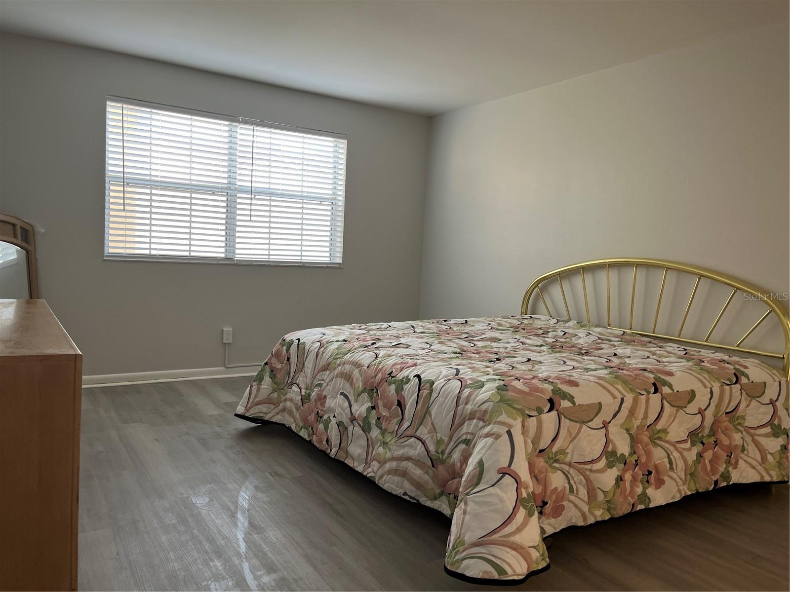 8 Marina Point Pl #8 Property Photo 15