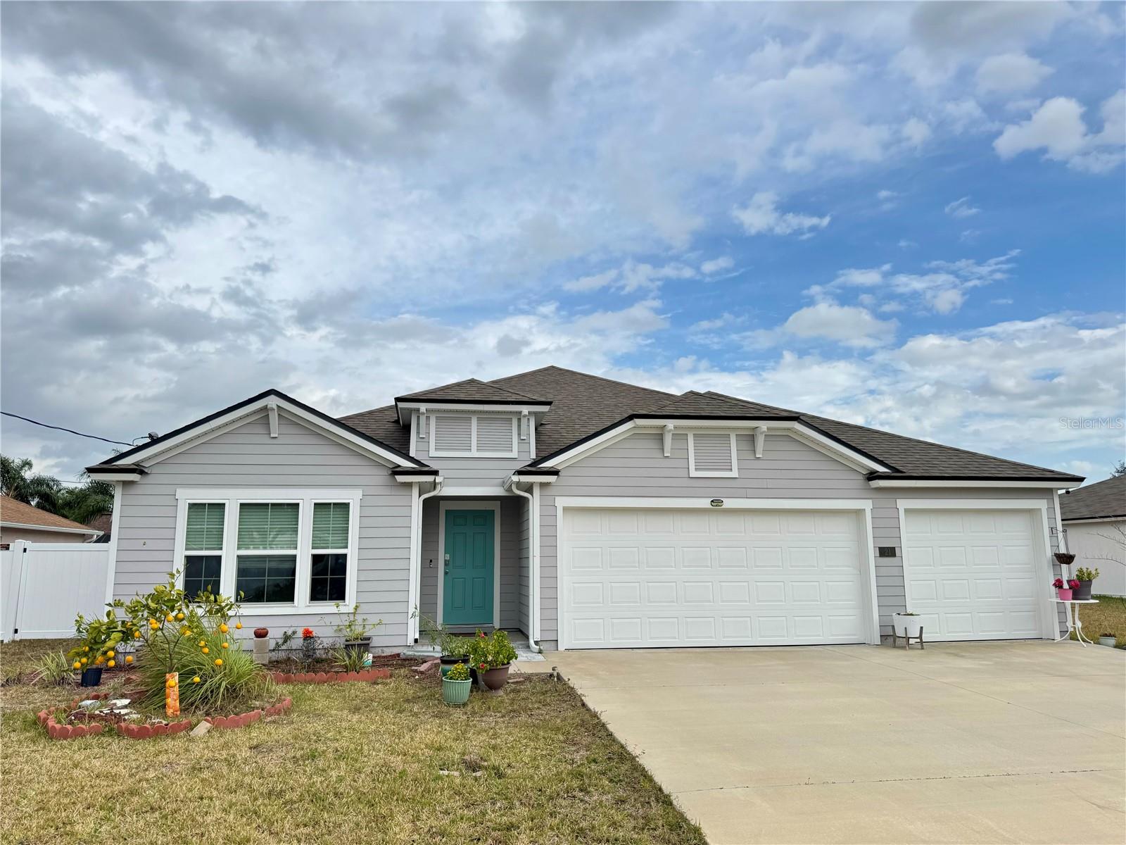 21 ROCKING LN Property Photo 1