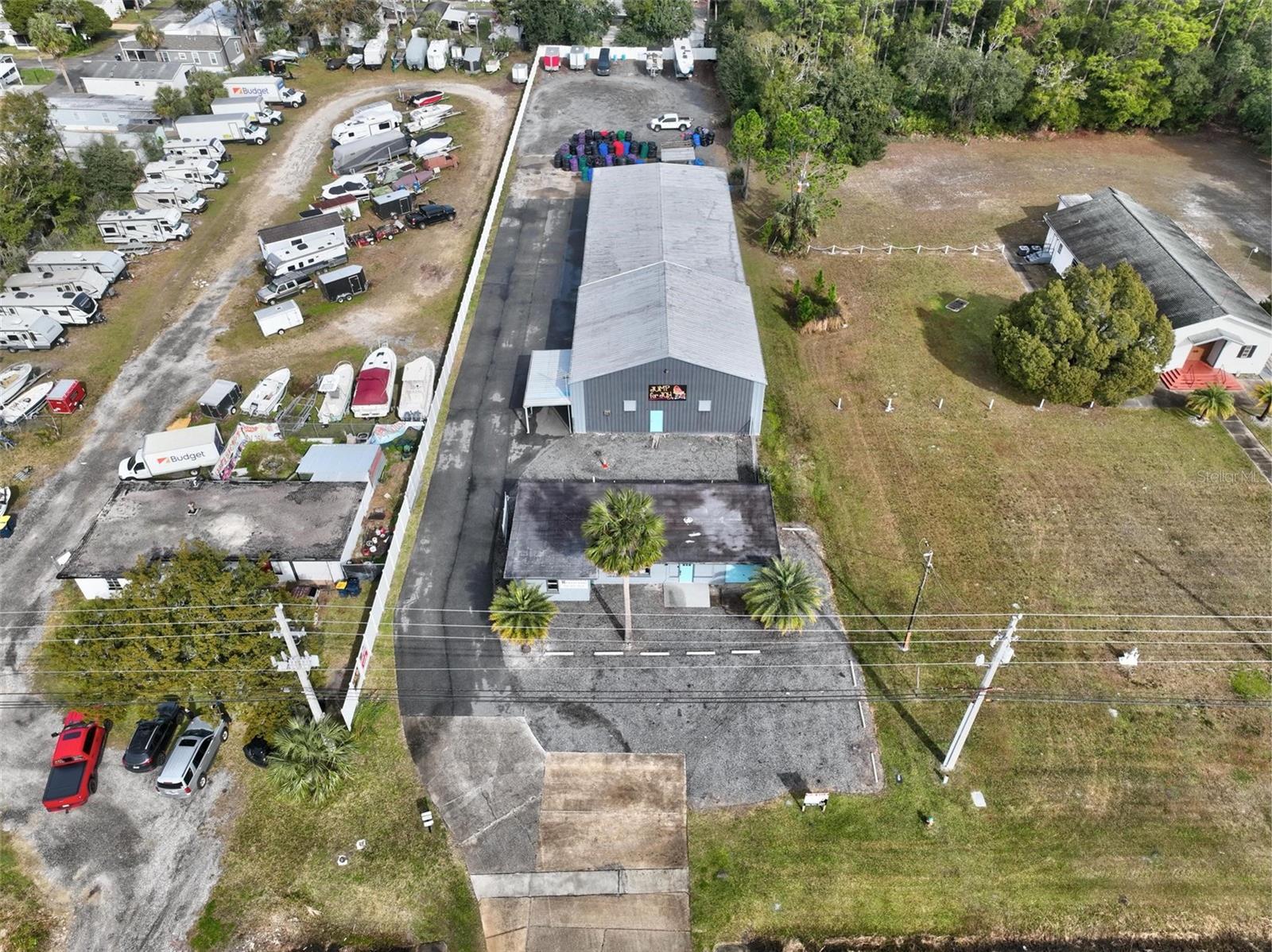 2360 E Moody Blvd Property Photo 15