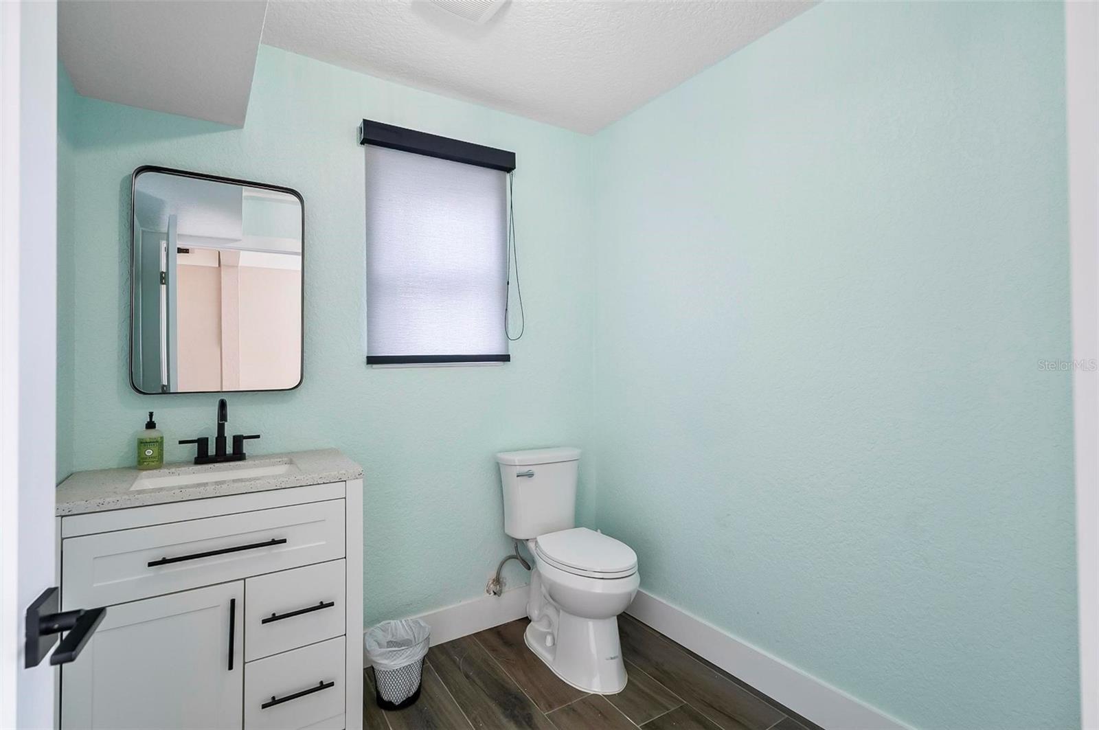 2360 E Moody Blvd Property Photo 58
