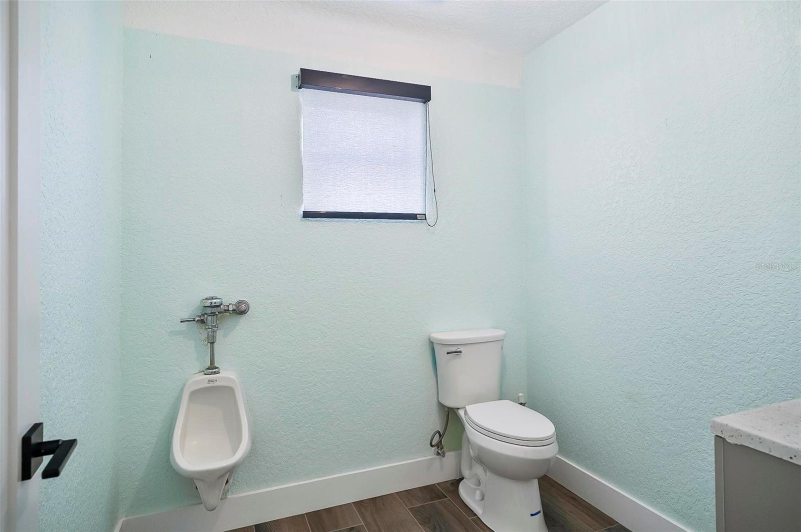 2360 E Moody Blvd Property Photo 60
