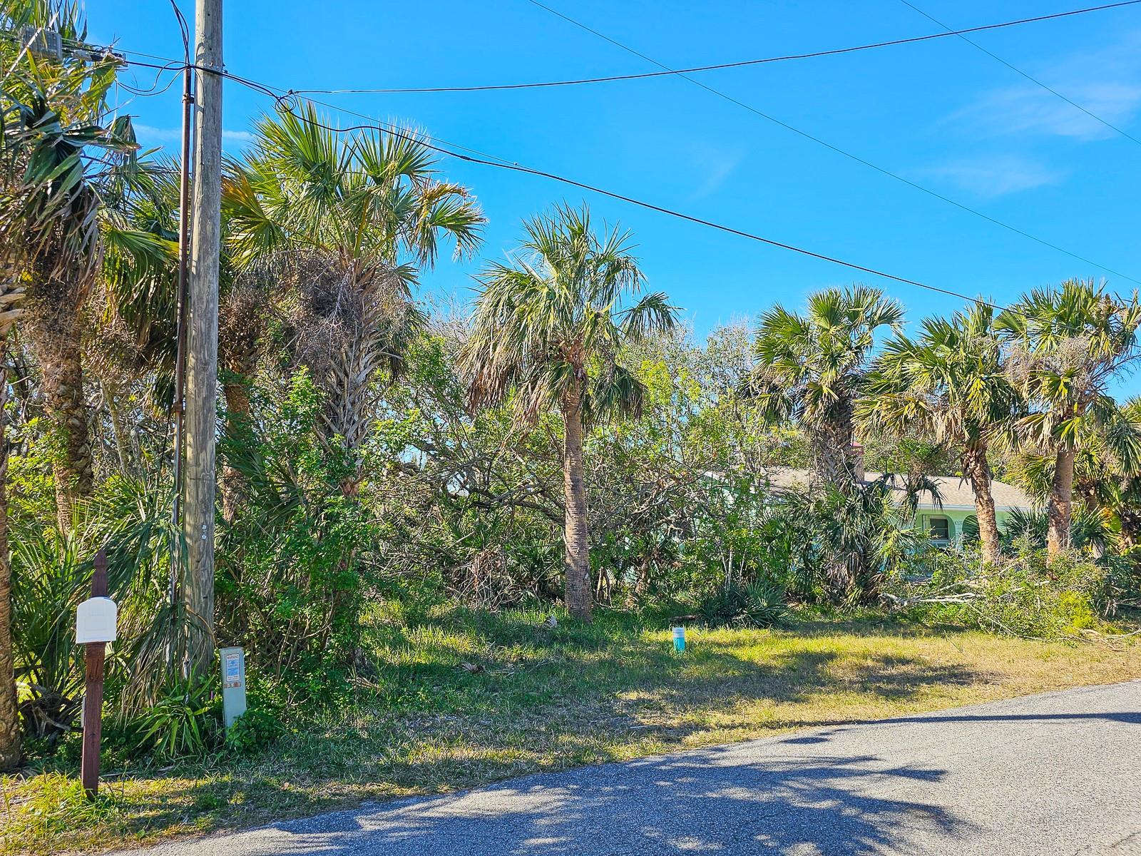 2230 S Daytona Ave Property Photo 11