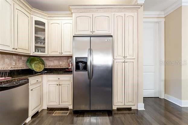 204 Virginia Ave Property Photo 12