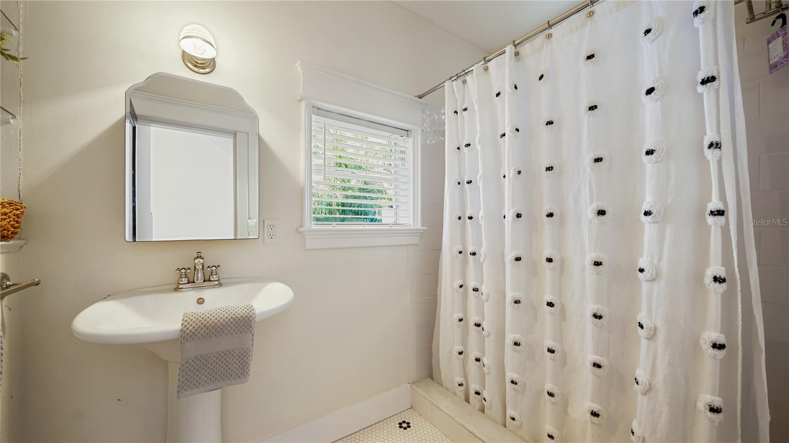 40 Sanford St Property Photo 16