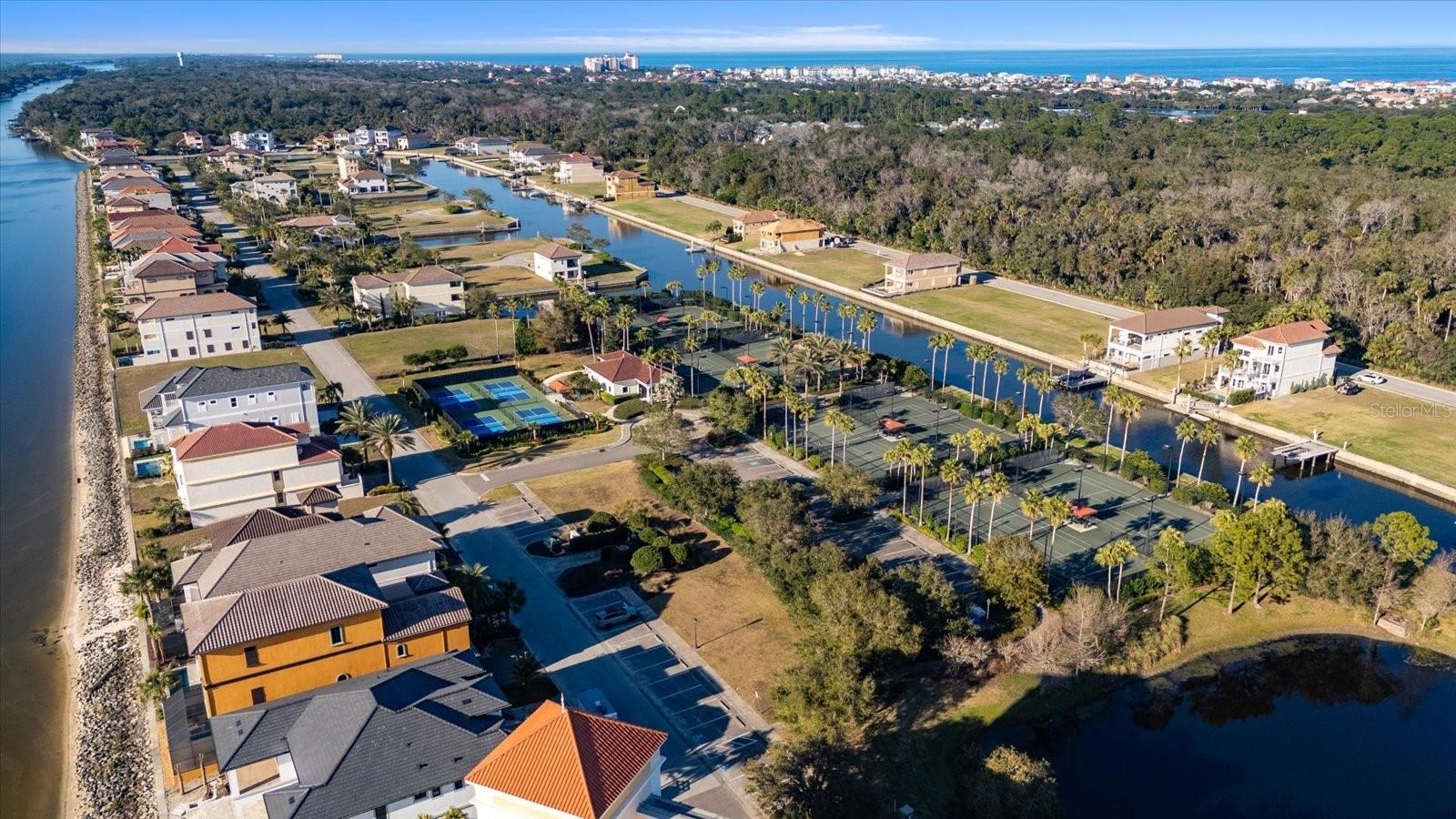 102 Harbor Village Pt S Property Photo 10
