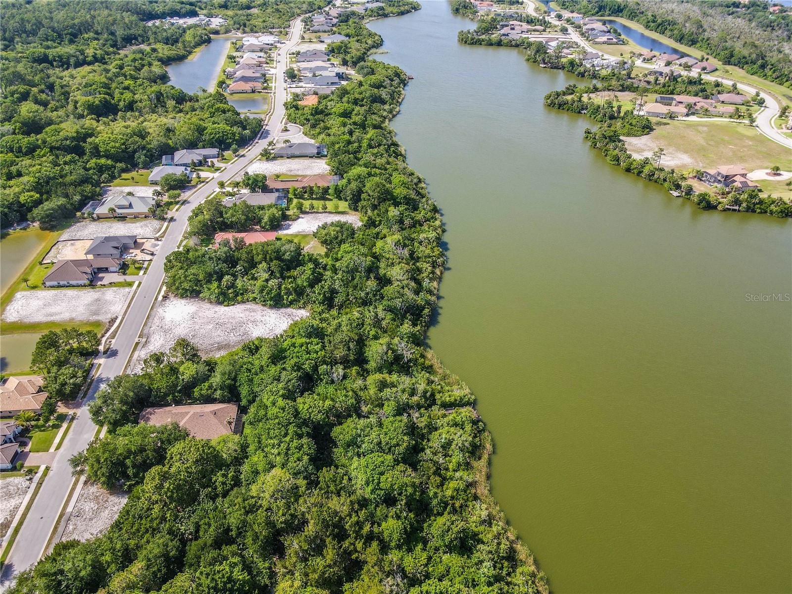 22 N Lakewalk Dr Property Photo 8