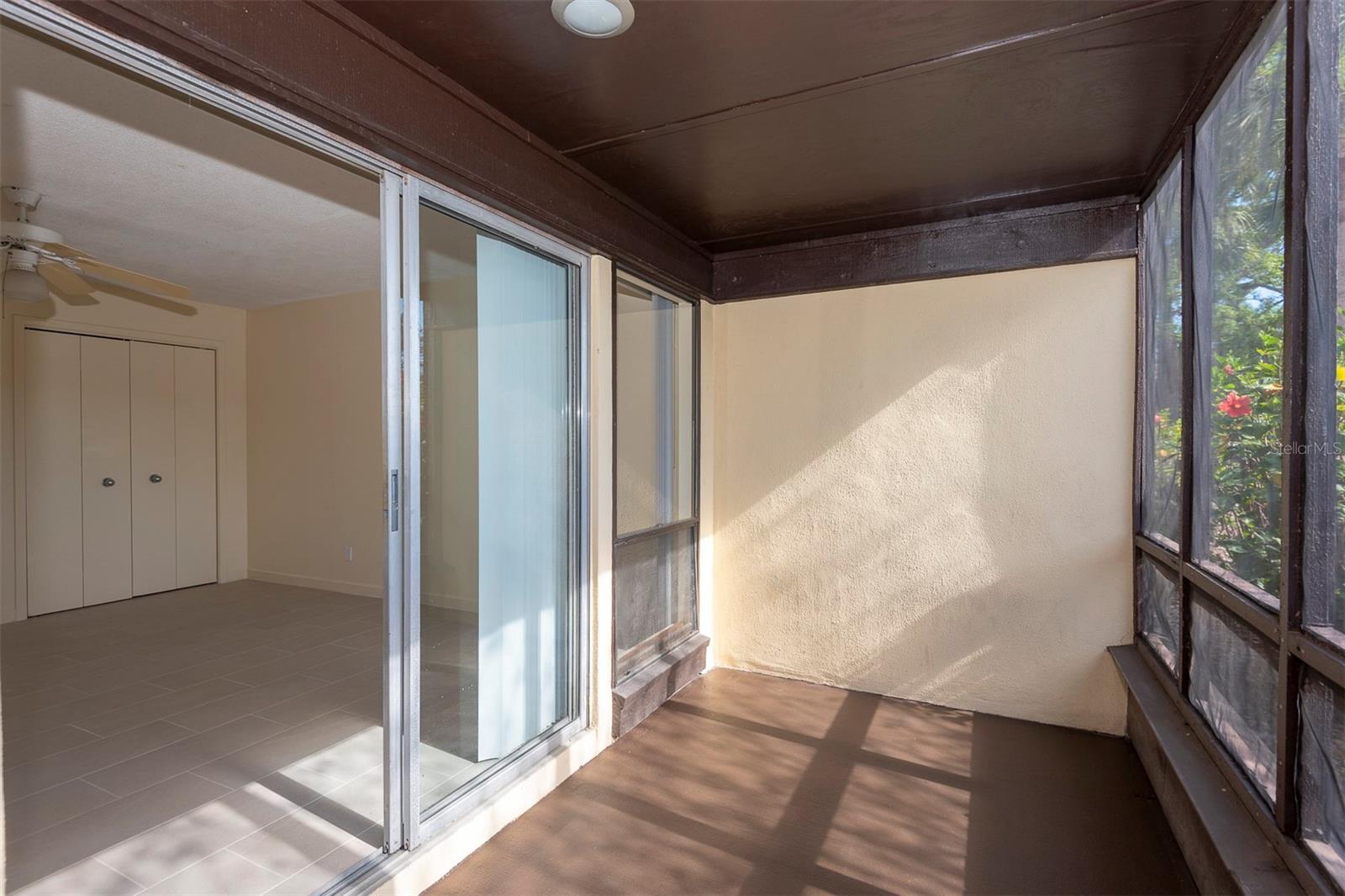 48 Club House Dr #106 Property Photo 19