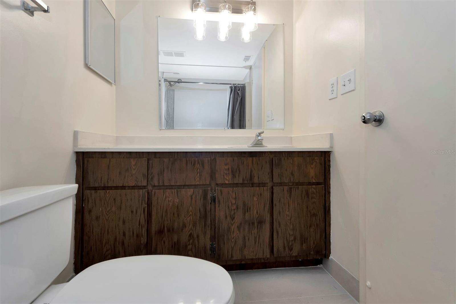 48 Club House Dr #106 Property Photo 26