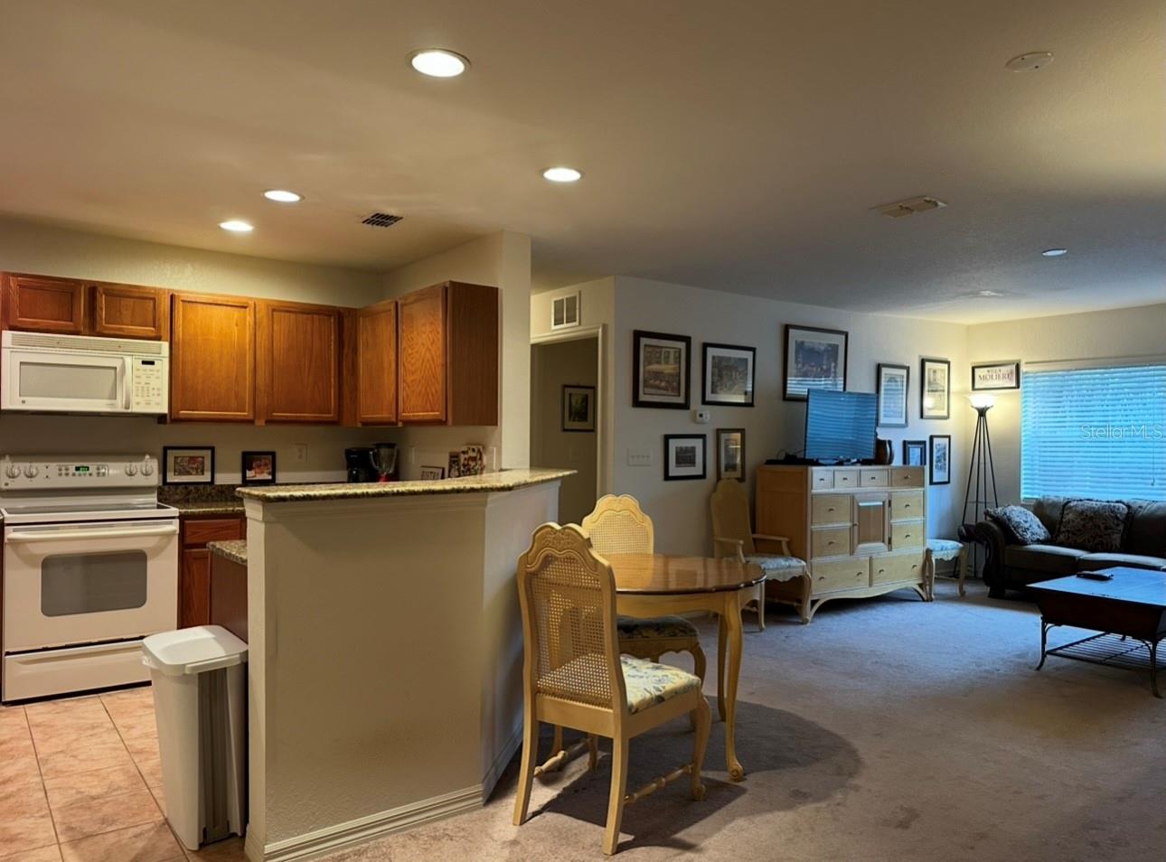 4600 E Moody Blvd #3j Property Photo 2