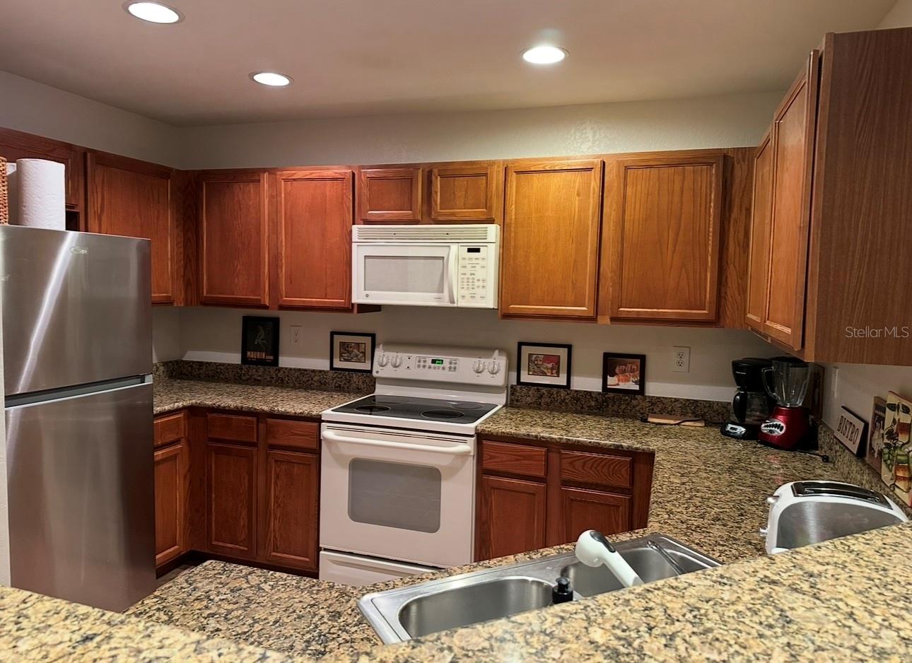 4600 E Moody Blvd #3j Property Photo 4
