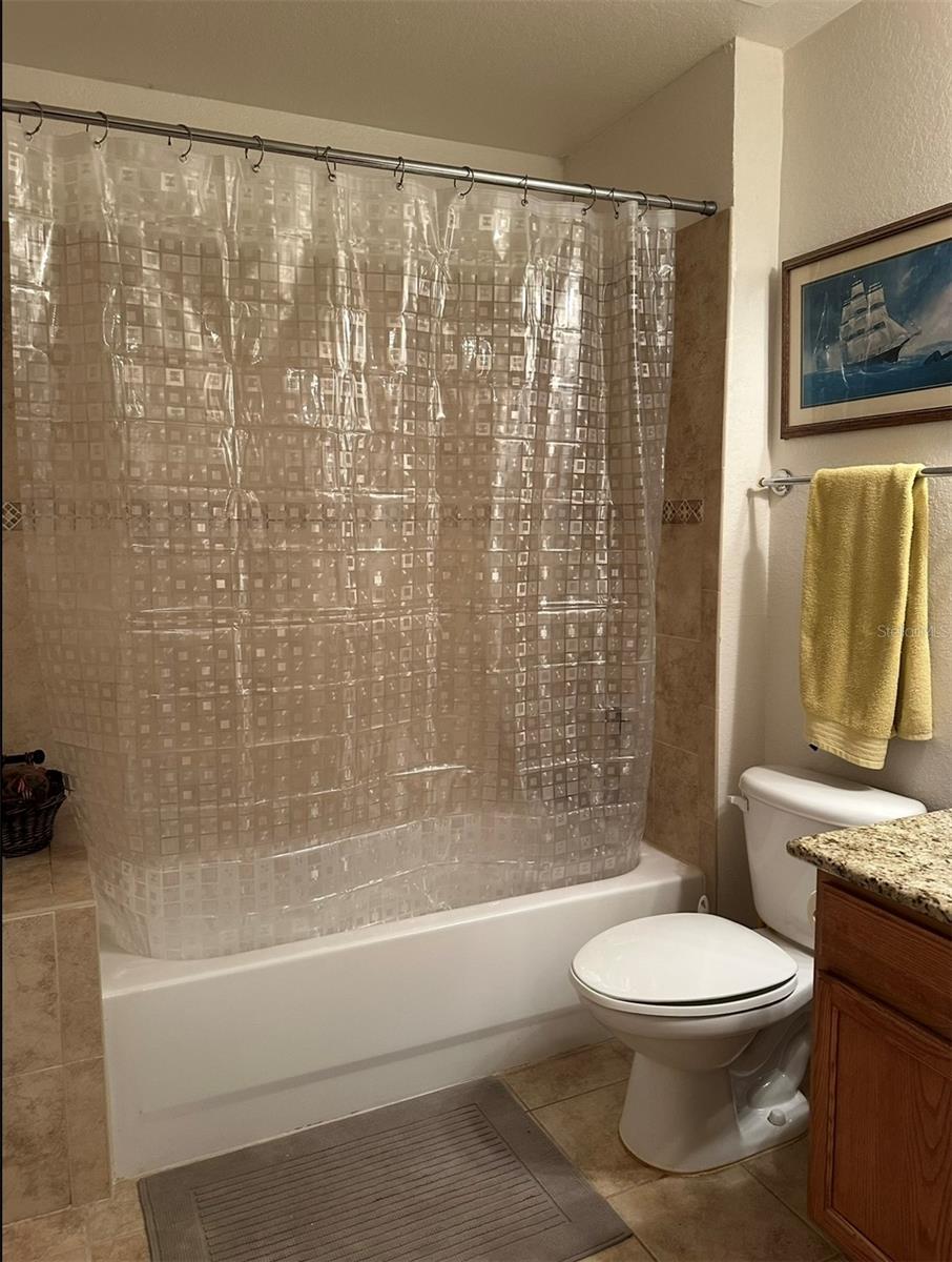 4600 E Moody Blvd #3j Property Photo 12