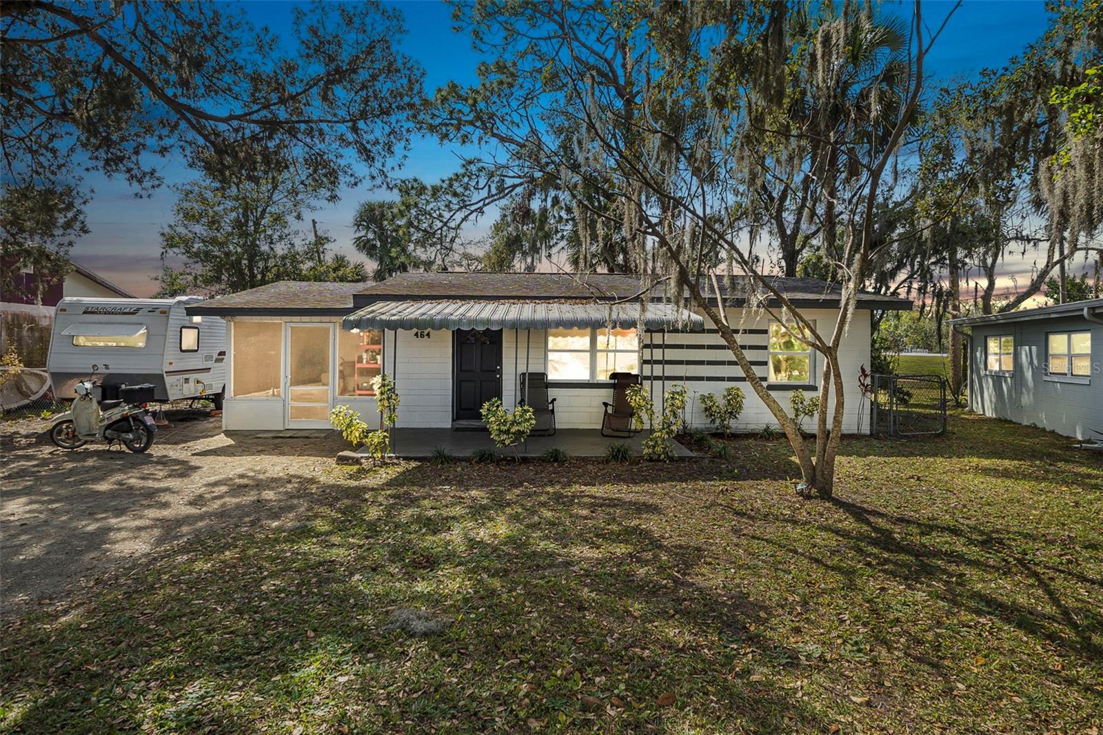 464 Palmetto St Property Photo