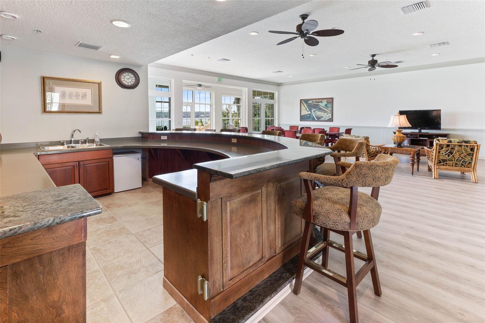 28 N Riverwalk Dr Property Photo 42