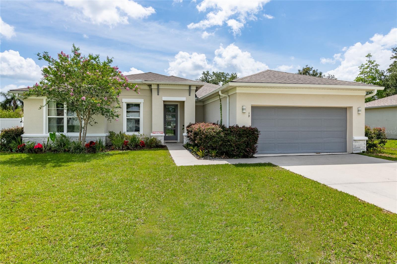 19 Russman Ln Property Photo 1