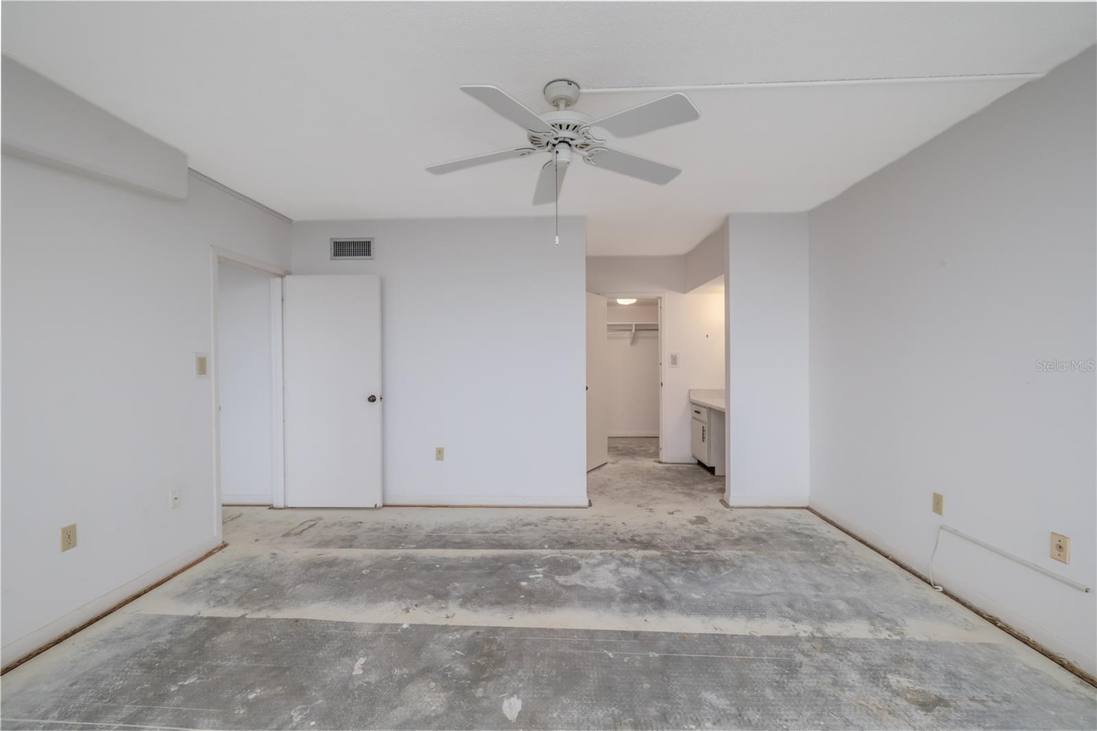 1133 Ocean Shore Blvd #302 Property Photo 15