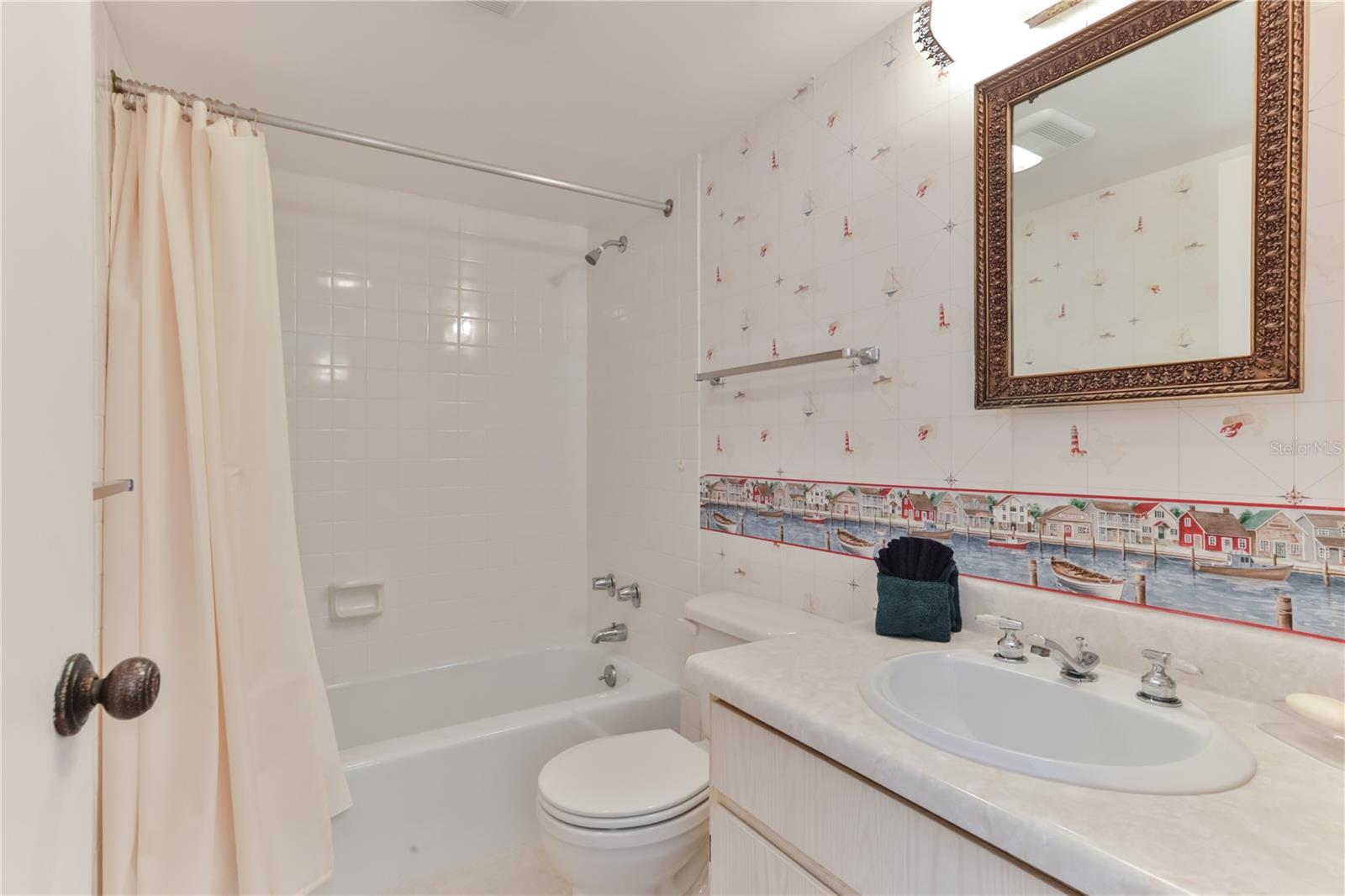 1133 Ocean Shore Blvd #302 Property Photo 42