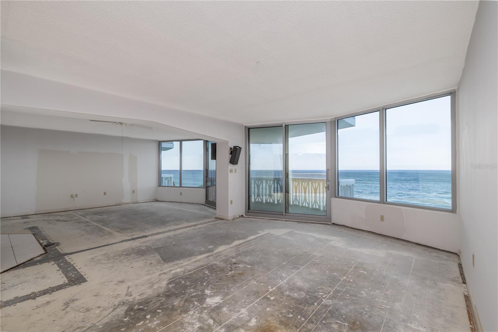1133 Ocean Shore Blvd #303 Property Photo 9