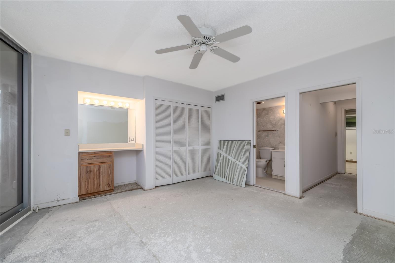 1133 Ocean Shore Blvd #303 Property Photo 15
