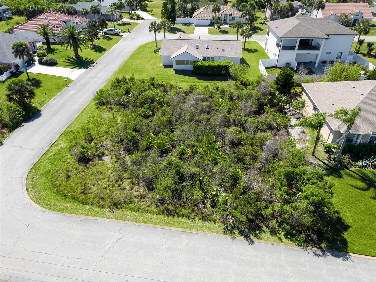 64 Armand Beach Dr Property Photo 5