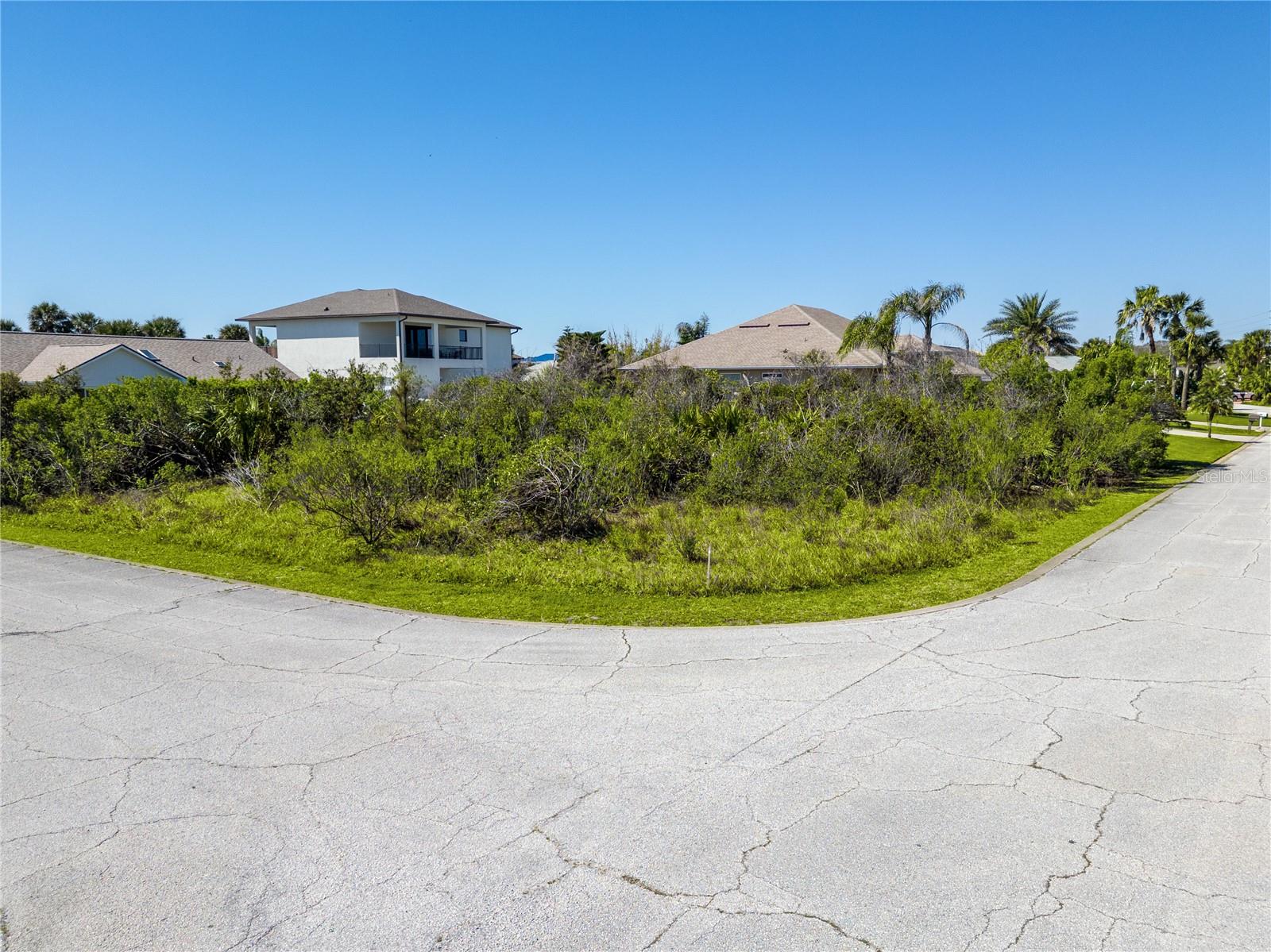 64 Armand Beach Dr Property Photo 10