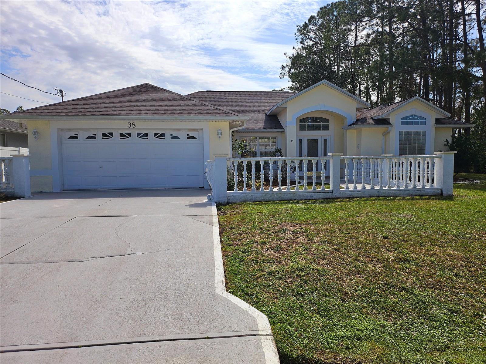38 Woodward Dr Property Photo
