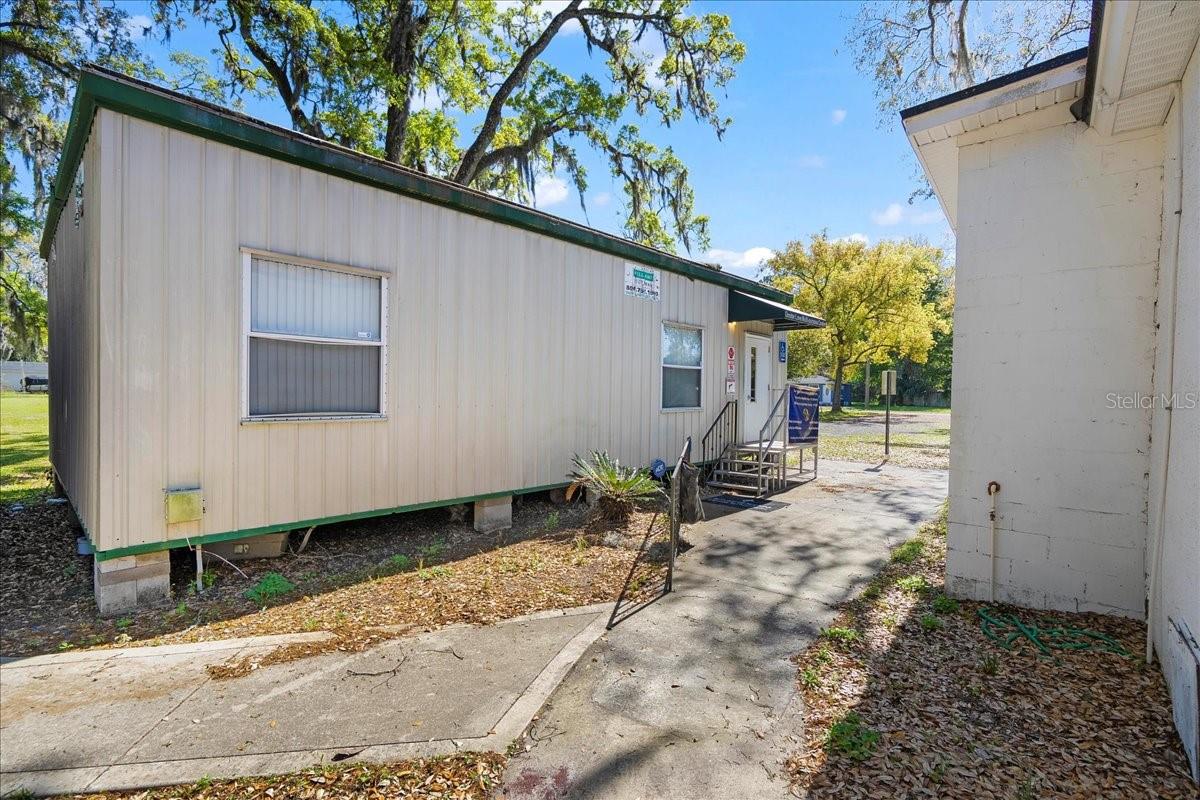 1434 Oakhurst Ave Property Photo 25