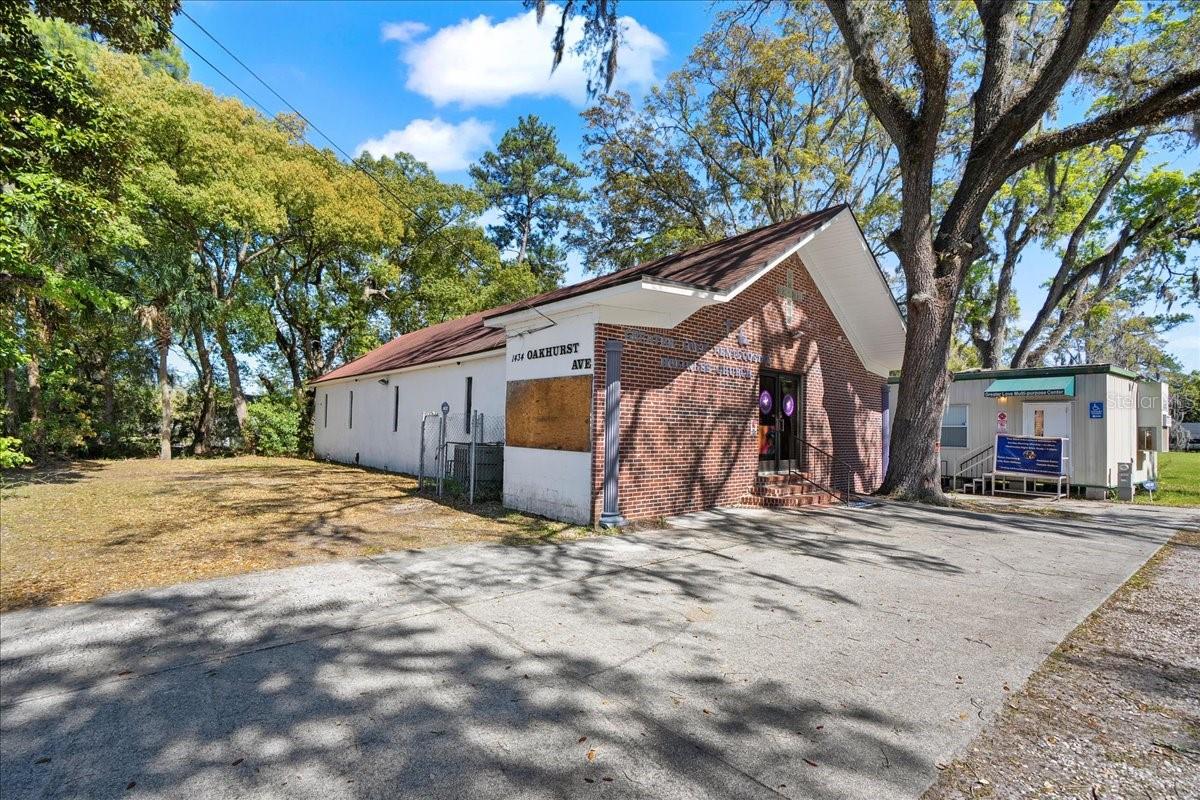 1434 Oakhurst Ave Property Photo 42