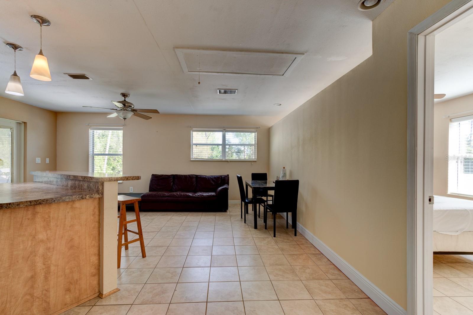 9 Shadow Ln Property Photo 22