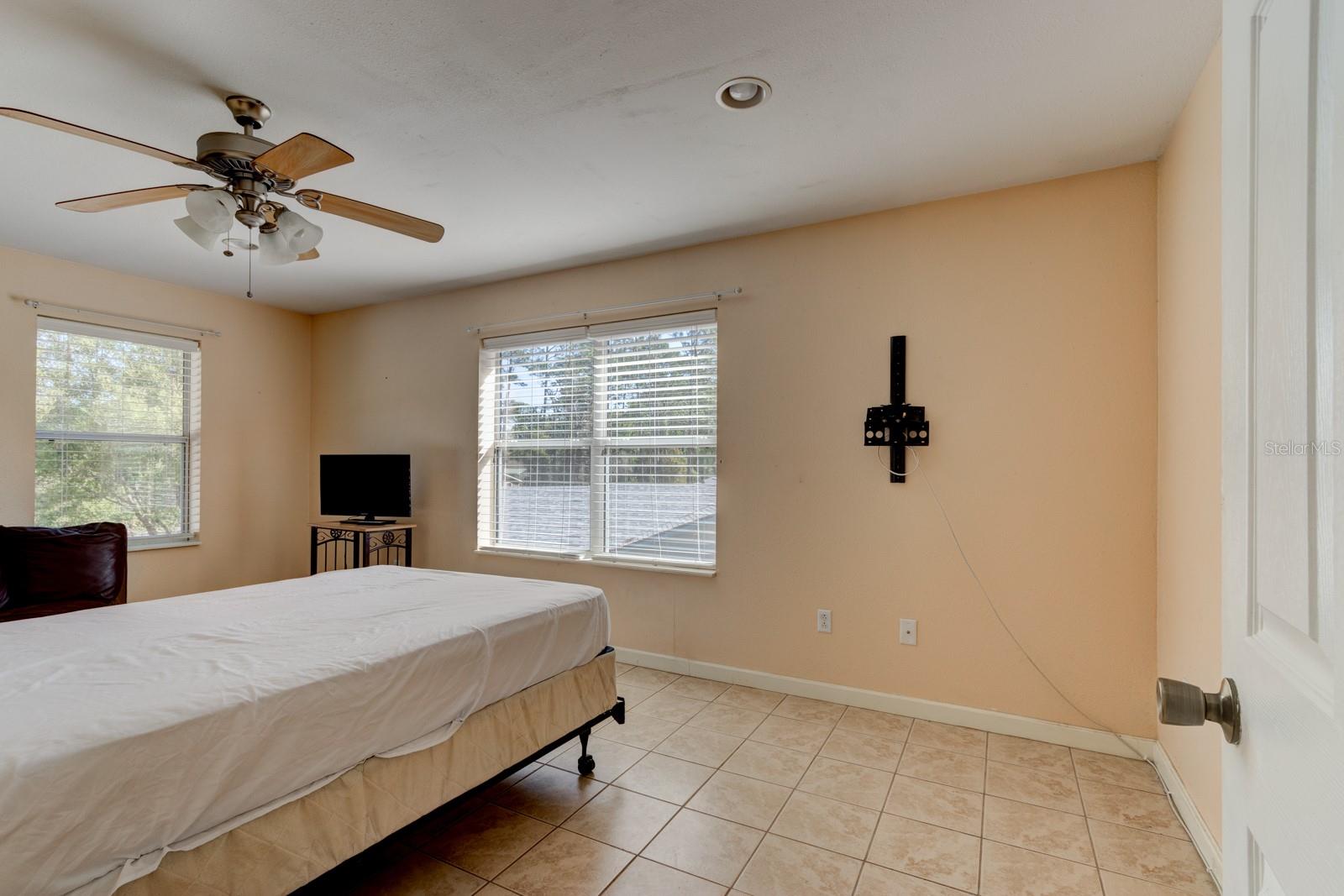 9 Shadow Ln Property Photo 23