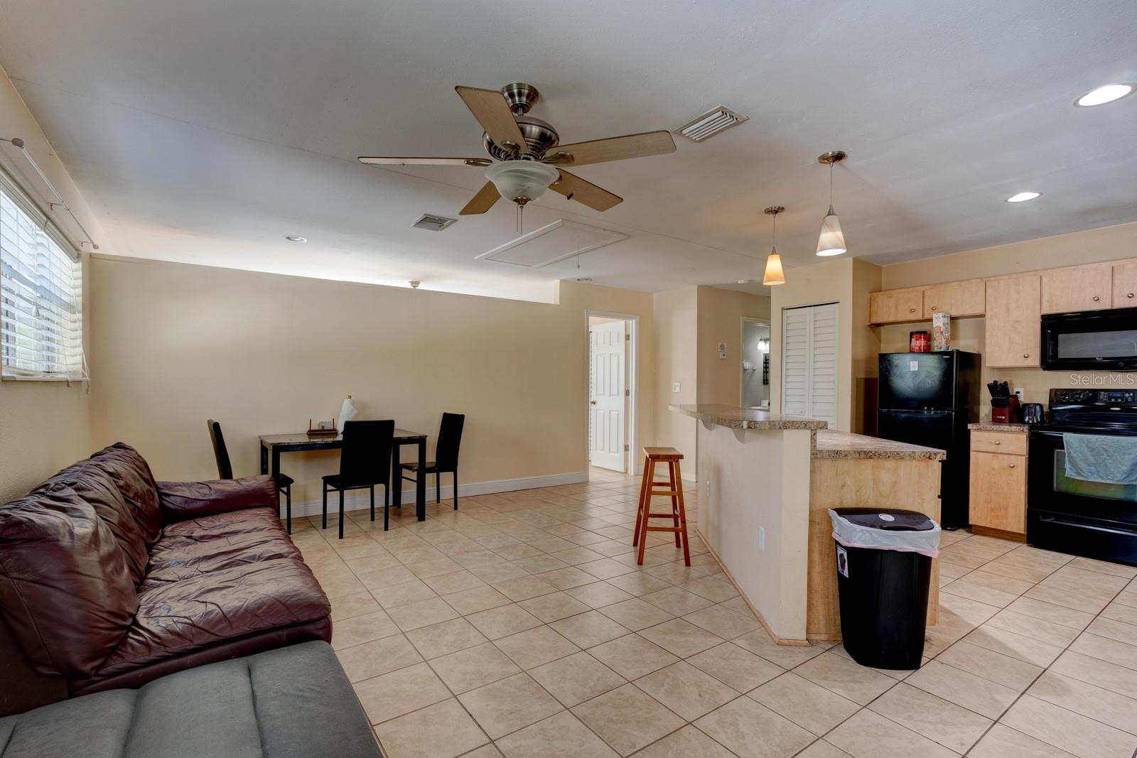 9 Shadow Ln Property Photo 41