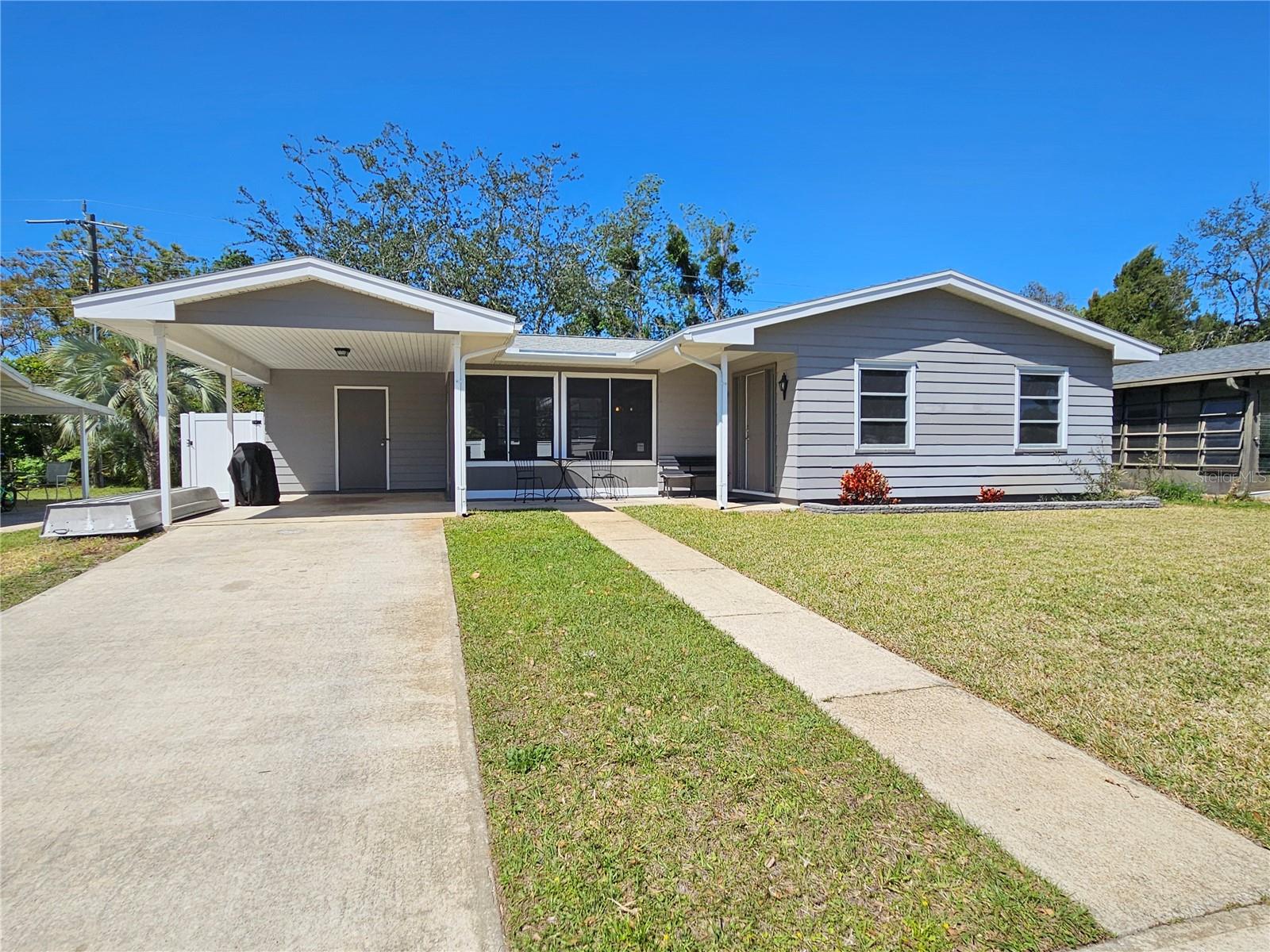 787 Alhambra Ave Property Photo