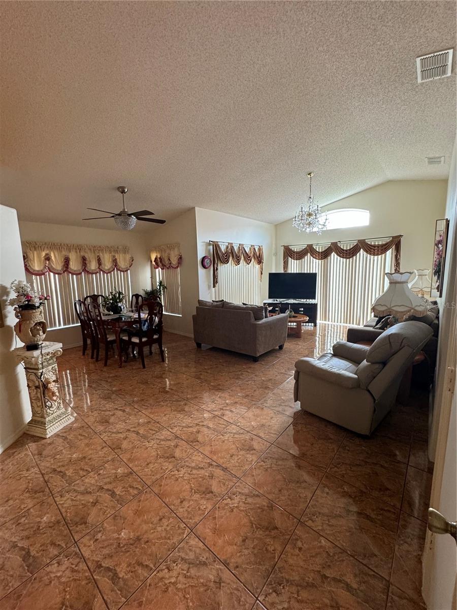 105 Cattail Ct Property Photo 14