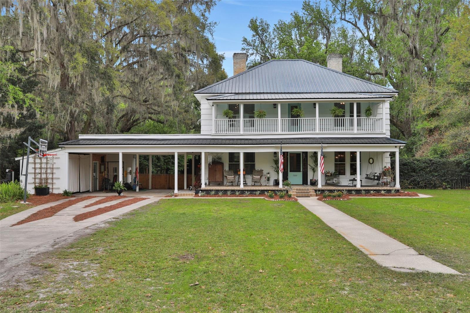7265 Beach Rd Property Photo