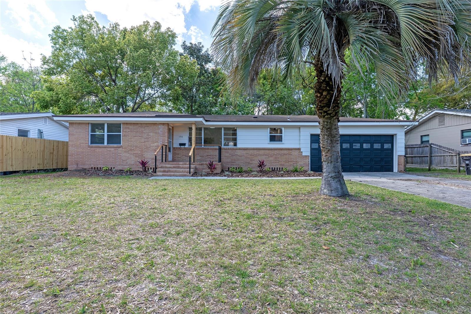 1710 Whitman St Property Photo