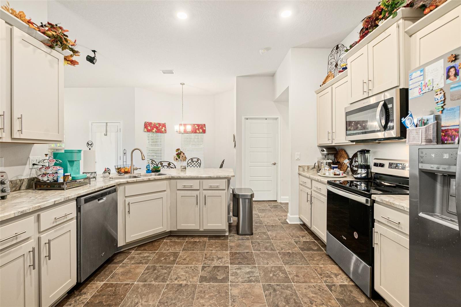 21 Kaufman Pl Property Photo 12