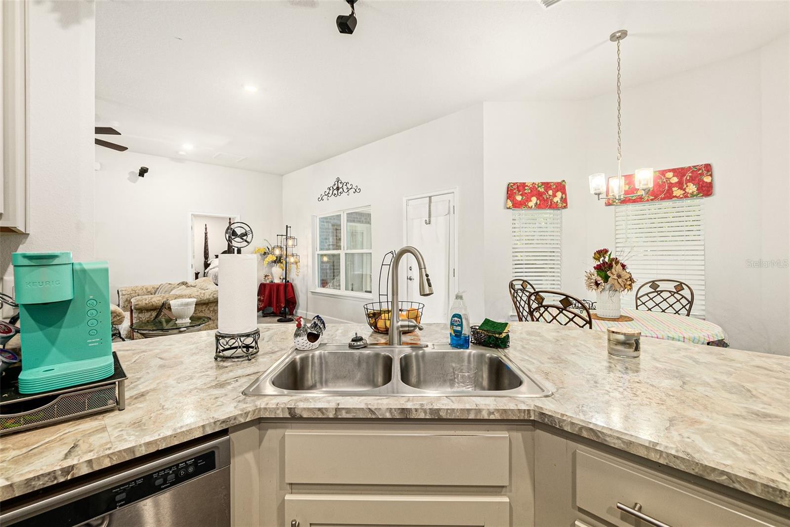 21 Kaufman Pl Property Photo 14