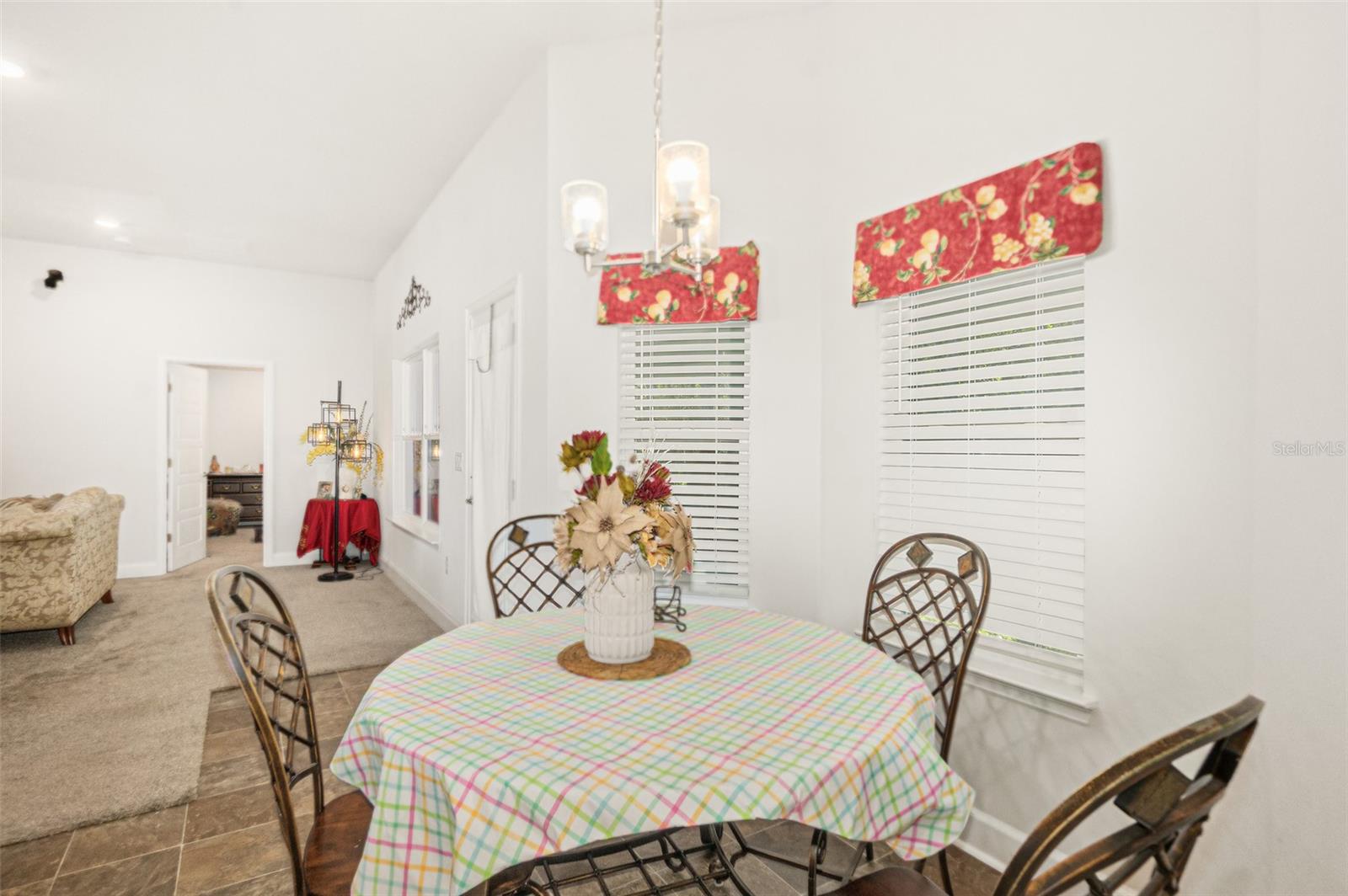 21 Kaufman Pl Property Photo 16