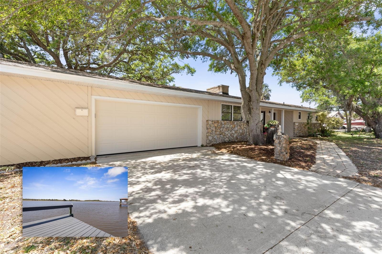 2260 John Anderson Dr Property Photo