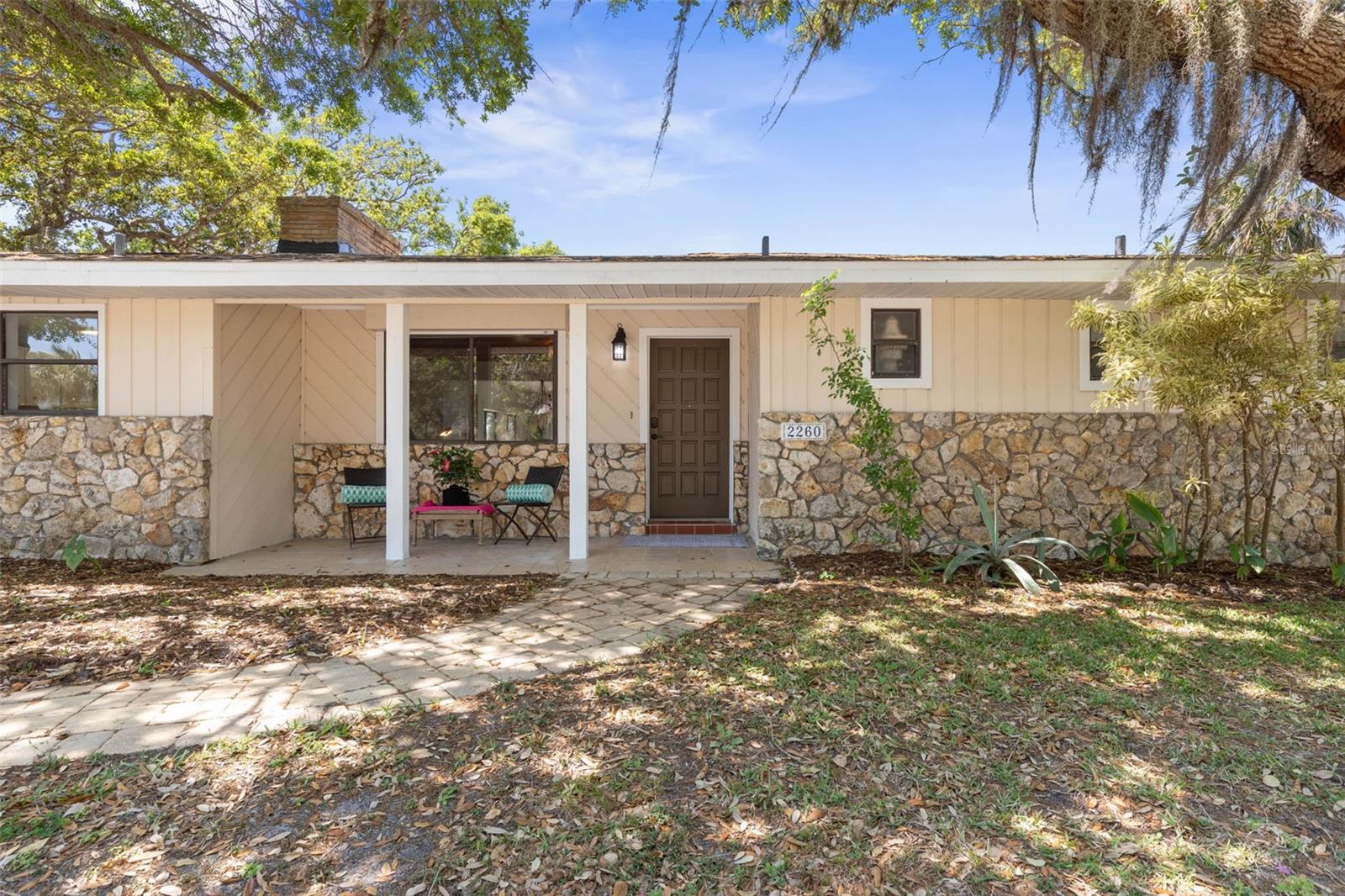2260 John Anderson Dr Property Photo 13