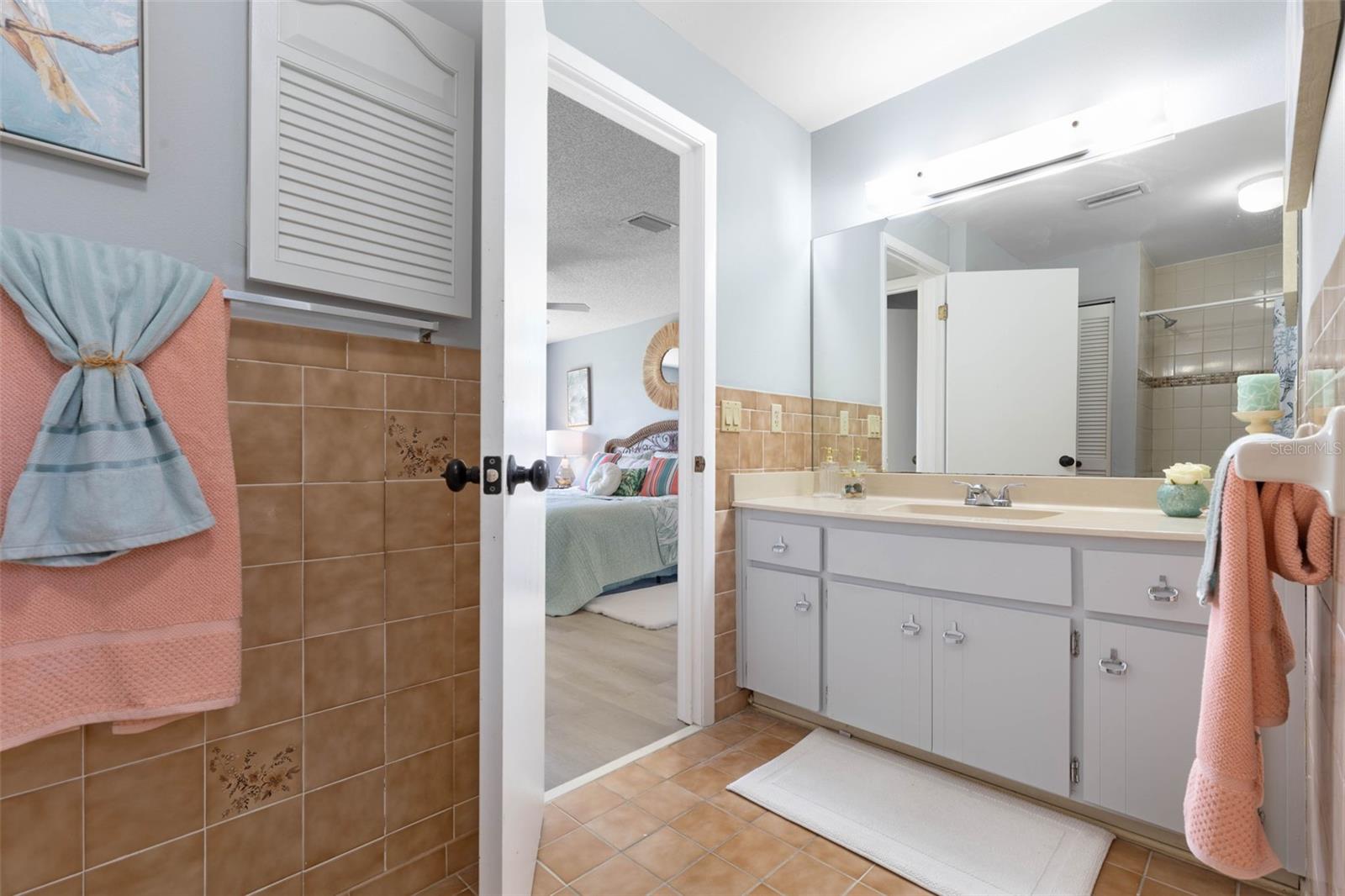 2260 John Anderson Dr Property Photo 39