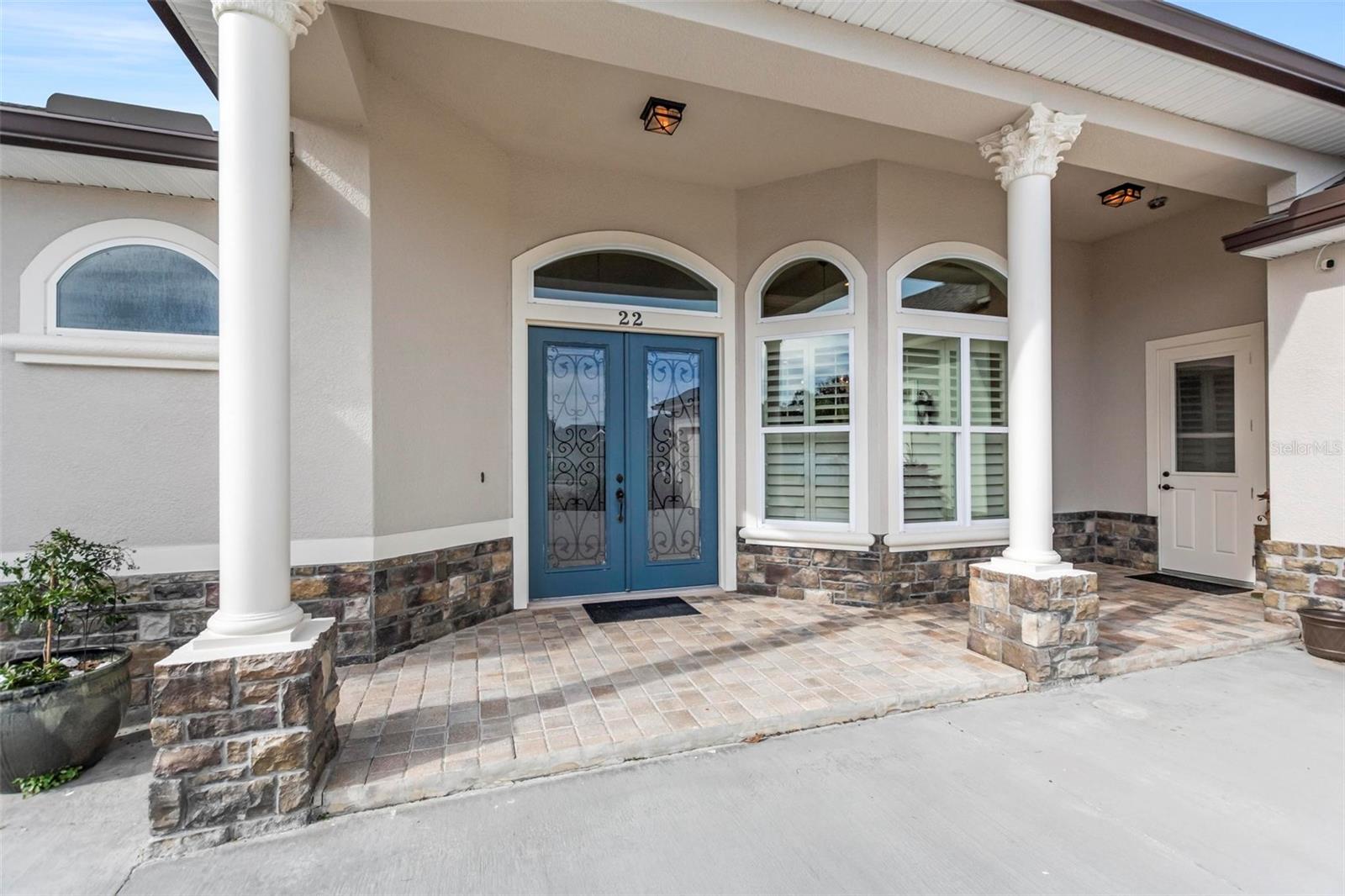 22 Noah Blvd Property Photo